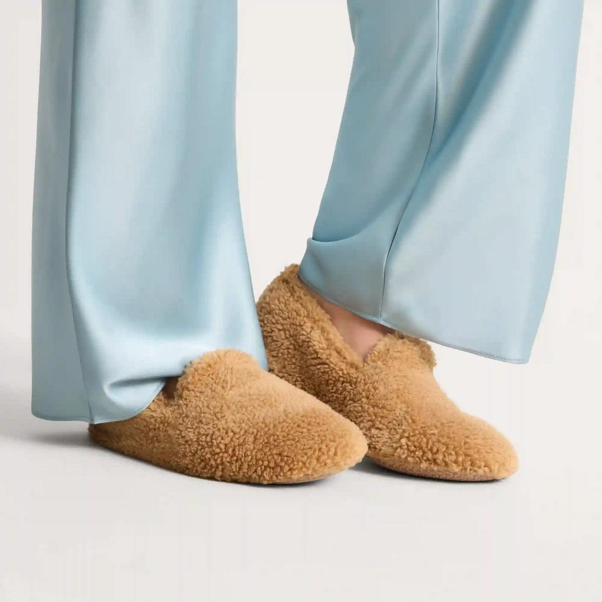 The Teddy Slipper - Wren